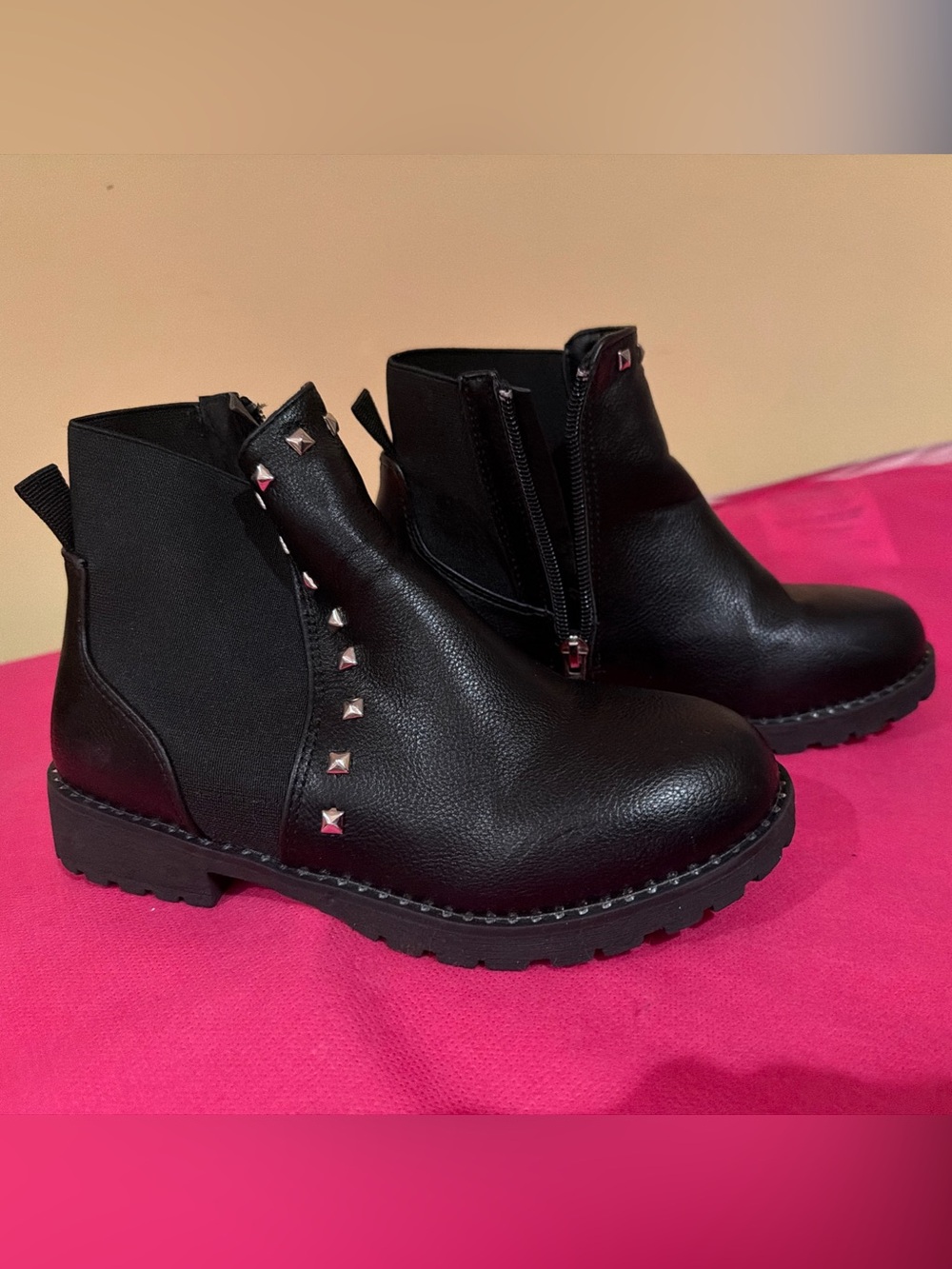 Girls Tahari Black Studded Ankle Boots -size 1